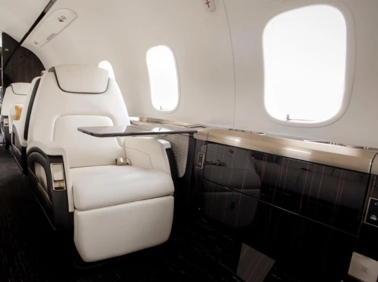 Bombardier_Challeger_350-3