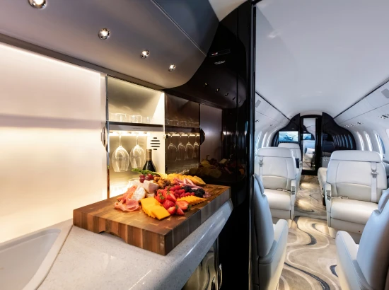 Cessna_Citation_Longitude-1