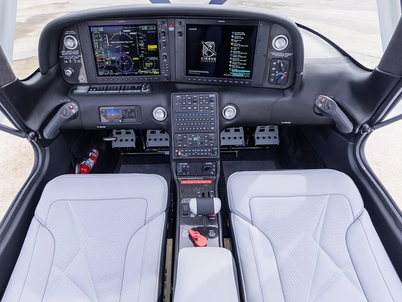 Cirrus SR22 cabina piloto