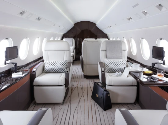 Dassault_Falcon_2000LXS-4
