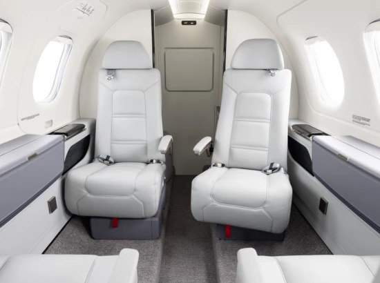 Embraer_Phenom_300E-2